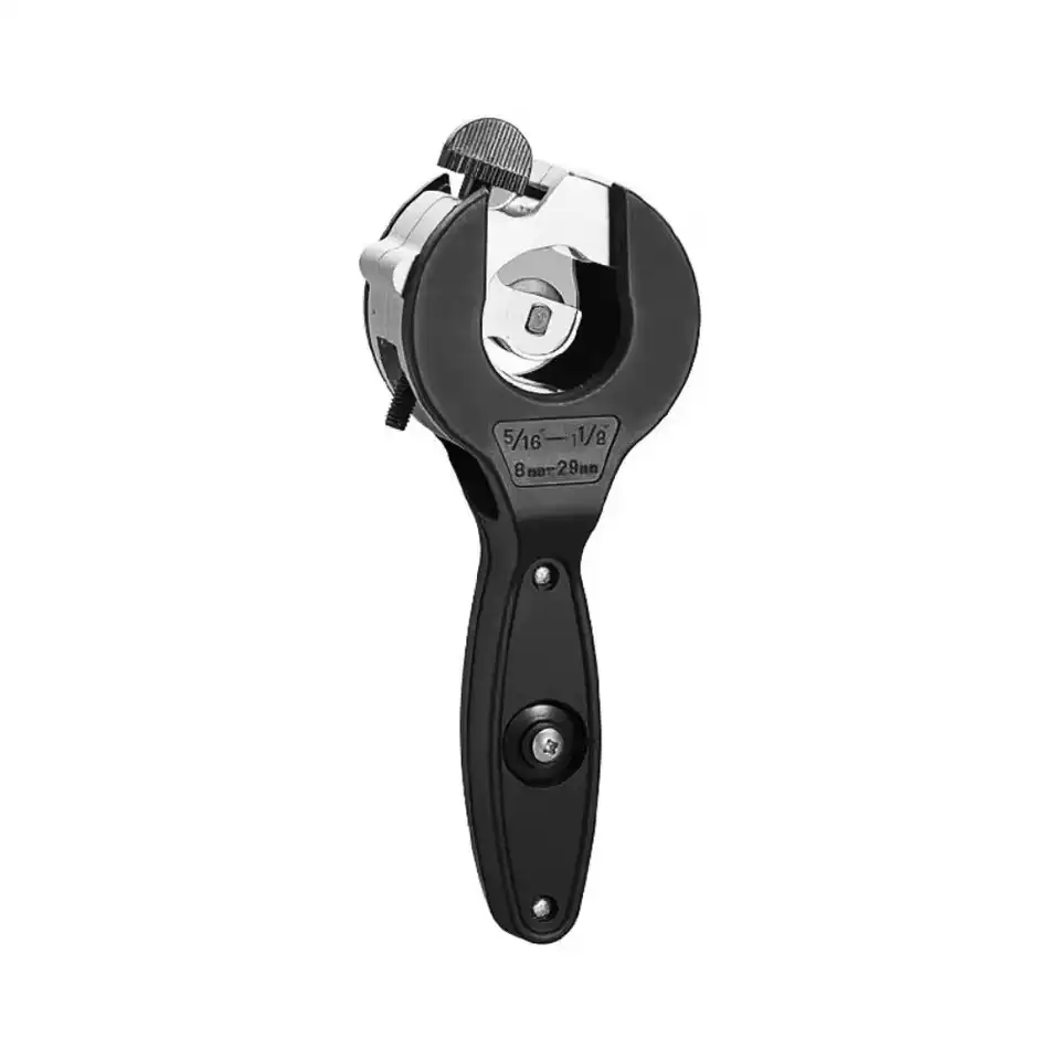 RotaCut Pro™ – Coupe-Tube à Cliquet Réglable 8–29 mm